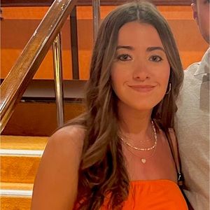 Meet your Posher, Emily-ann